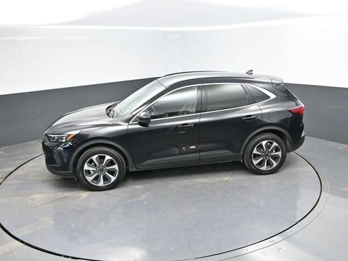 Used 2024 Ford Escape Platinum AWD/4WD image 28