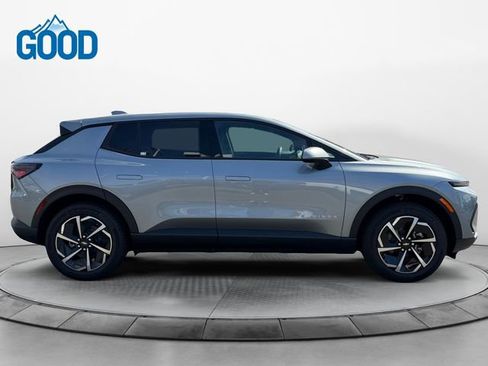 New 2026 Chevrolet Equinox EV LT image 6