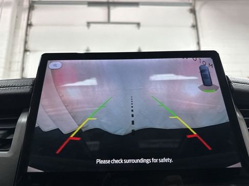 Used 2022 Ford Expedition Max XLT image 30