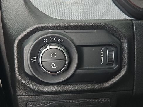 Used 2024 Jeep Gladiator Sport AWD/4WD image 23