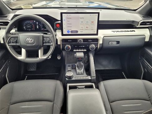 Used 2024 Toyota Tacoma TRD Sport image 9