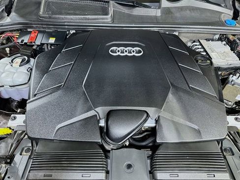 Used 2020 Audi Q7 3.0T Premium Plus AWD/4WD image 37