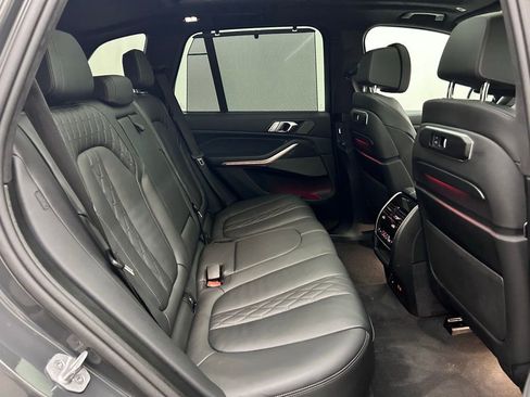 Used 2025 BMW X5 M60i AWD/4WD image 16