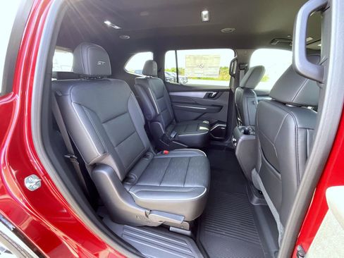 New 2026 Buick Enclave Sport Touring w/ Power Package image 18