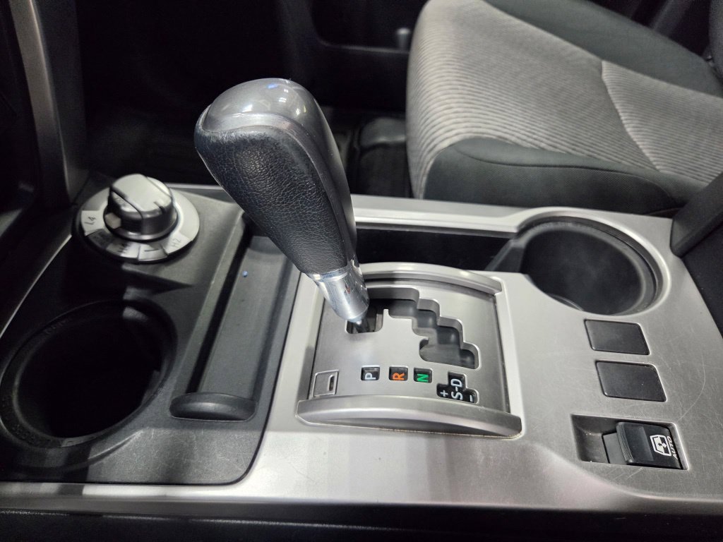 Used 2021 Toyota 4Runner SR5 AWD/4WD image 27