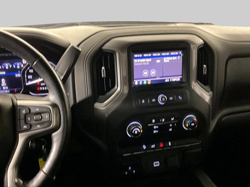 Used 2020 Chevrolet Silverado 1500 Custom Trail Boss w/ Custom Convenience Package AWD/4WD image 7