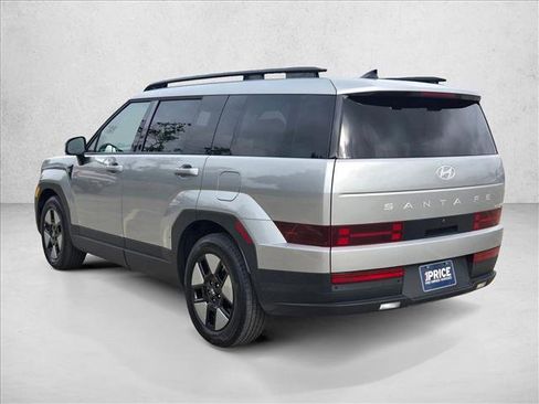 Used 2025 Hyundai Santa Fe SEL AWD/4WD image 8