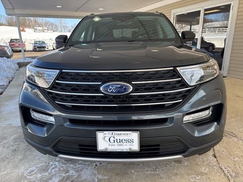 Used 2022 Ford Explorer XLT w/ Equipment Group 202A image 12