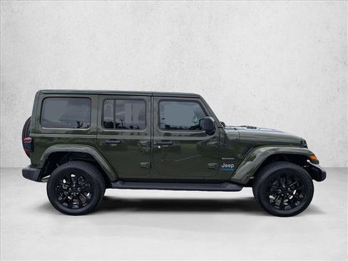 Used 2021 Jeep Wrangler Unlimited Sahara w/ Safety Group AWD/4WD image 4