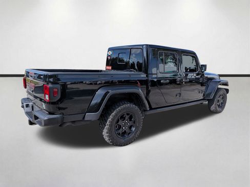 Used 2023 Jeep Gladiator Sport AWD/4WD image 4