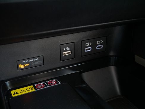 Certified 2025 Toyota Camry LE image 28