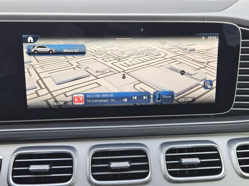 Certified 2025 Mercedes-Benz GLE 53 AMG 4MATIC image 19