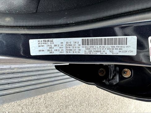 Used 2019 RAM 1500 Laramie AWD/4WD image 24