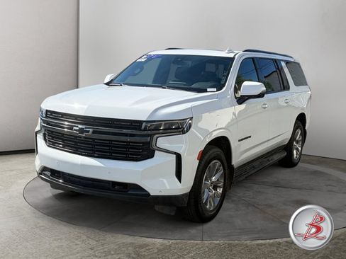 Used 2021 Chevrolet Suburban RST w/ Luxury Package AWD/4WD image 3