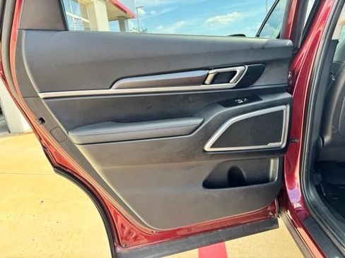 Used 2023 Kia Telluride S w/ S Sunroof Package FWD image 24