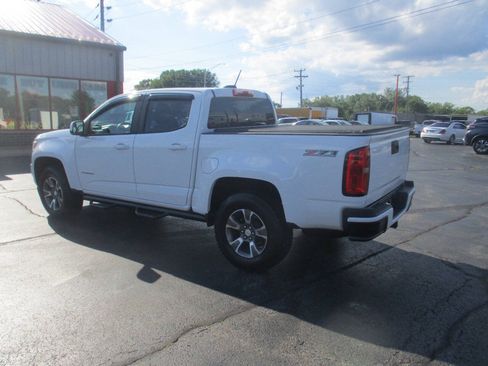 Used 2015 Chevrolet Colorado Z71 RWD image 3