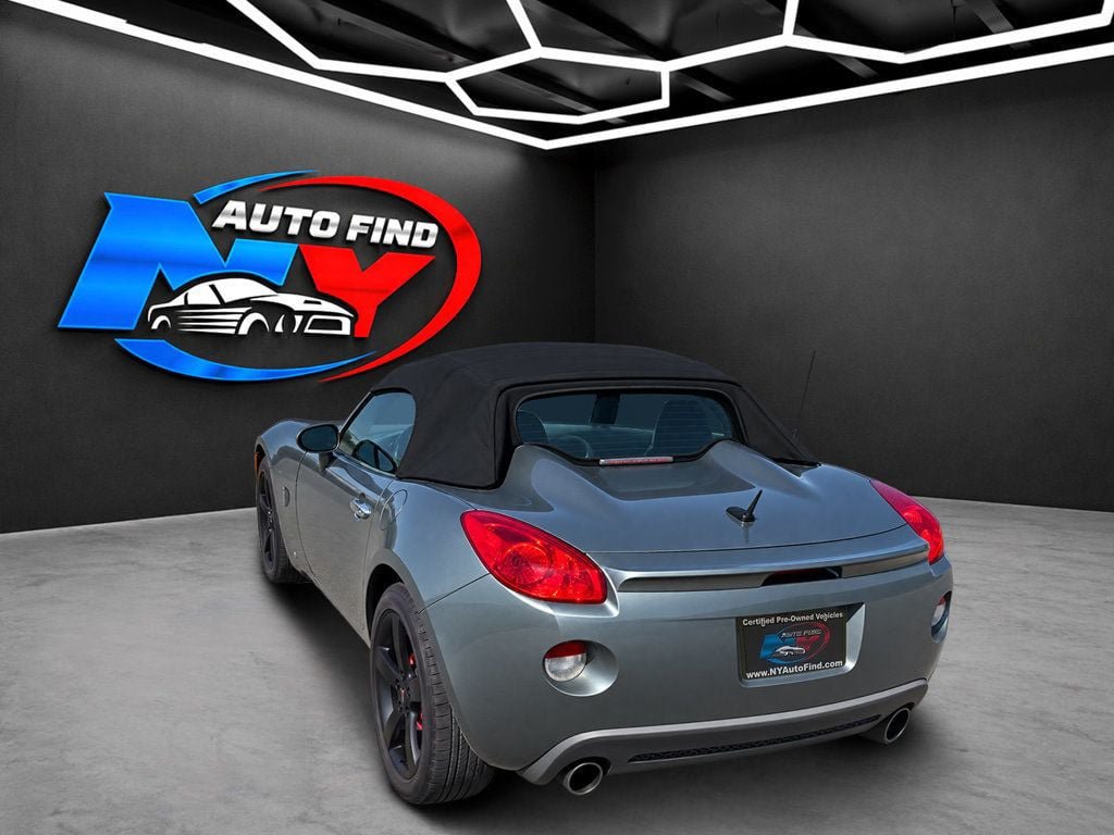Used 2007 Pontiac Solstice GXP w/ Premium Package RWD image 8