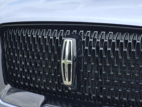 Used 2020 Lincoln Navigator L Black Label w/ Cargo Convenience Package AWD/4WD image 12
