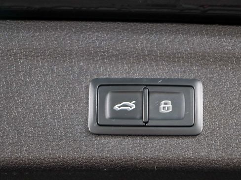 Used 2022 Audi Q3 2.0T Premium Plus w/ Premium Plus Package image 30