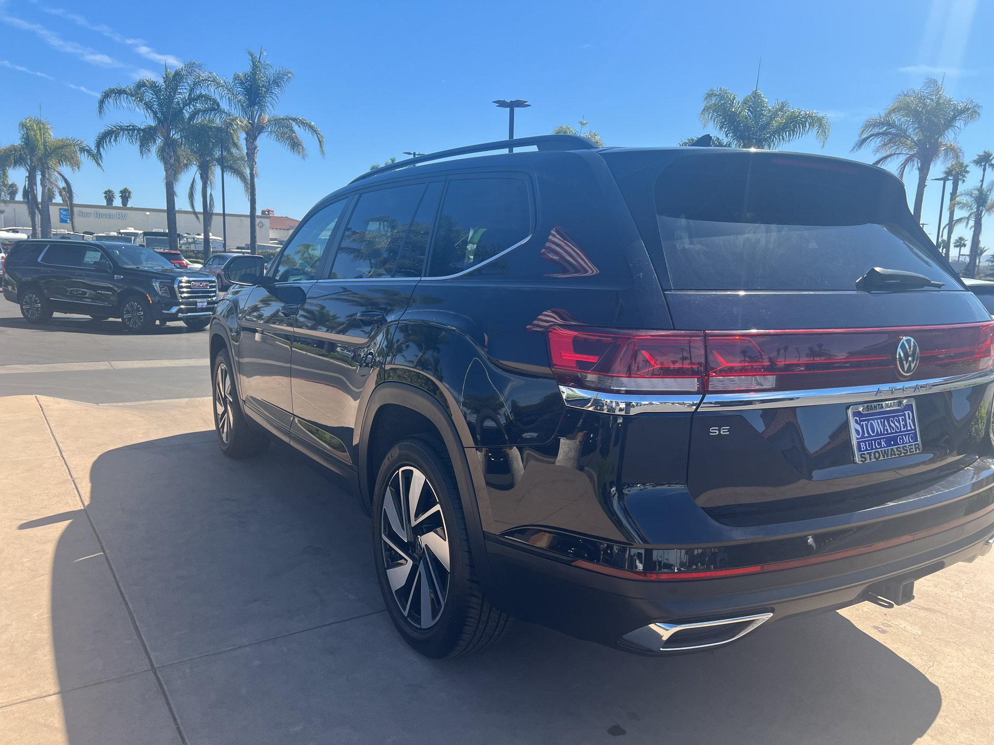 Used 2024 Volkswagen Atlas SE FWD image 7