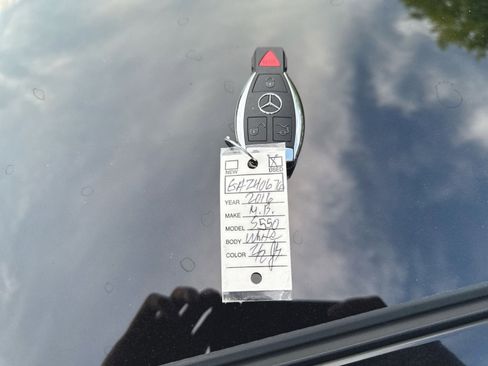 Used 2016 Mercedes-Benz S 550 4MATIC Sedan image 39