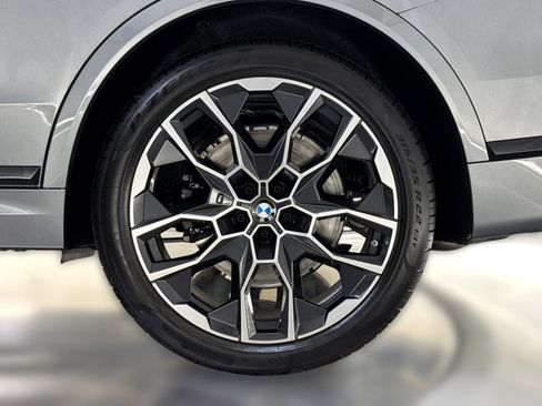 New 2026 BMW X7 xDrive40i w/ M Sport Package image 12