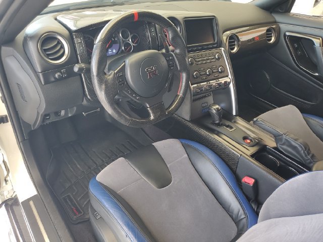 Used 2014 Nissan GT-R Track Edition AWD/4WD image 24