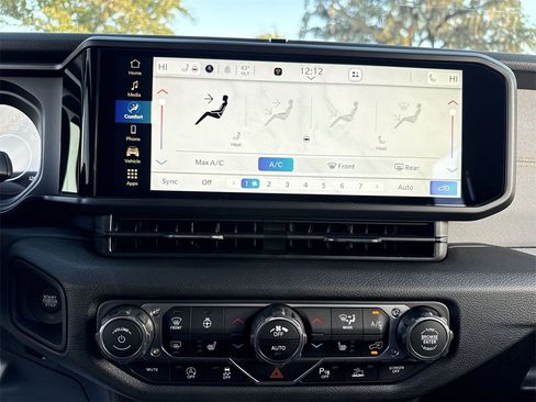 New 2025 Jeep Wrangler Sport S image 22