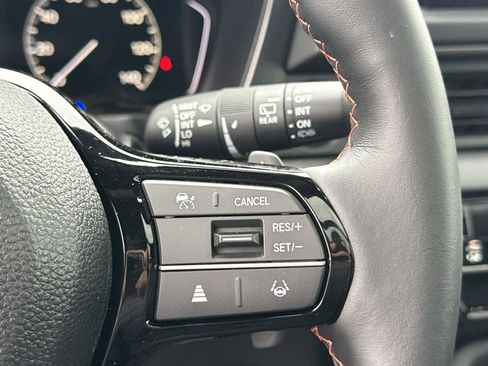 Used 2025 Honda Pilot TrailSport image 20