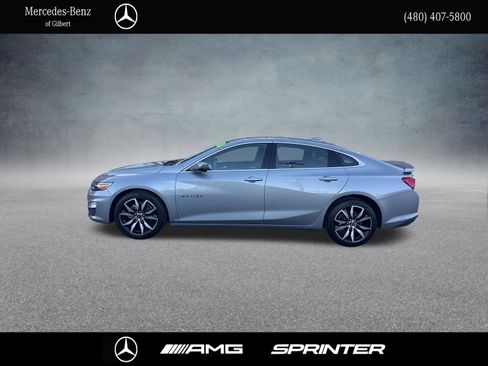 Used 2025 Chevrolet Malibu RS FWD image 2