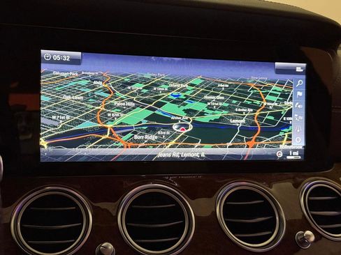 Used 2018 Mercedes-Benz E 300 4MATIC w/ Premium 1 Package image 32