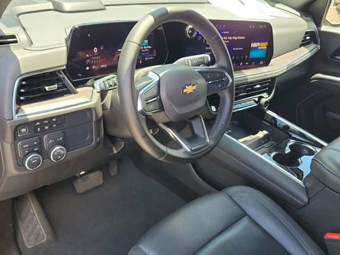Used 2025 Chevrolet Tahoe LT AWD/4WD image 24