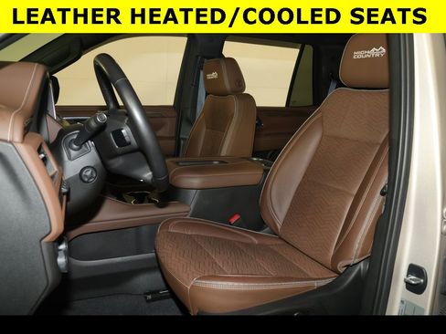 Used 2021 Chevrolet Tahoe High Country w/ Premium Package image 7