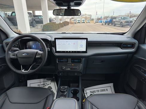 New 2025 Ford Maverick Lobo image 11