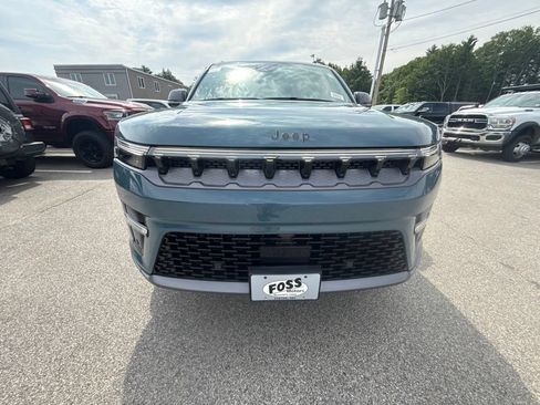 New 2026 Jeep Grand Wagoneer Limited AWD/4WD image 8
