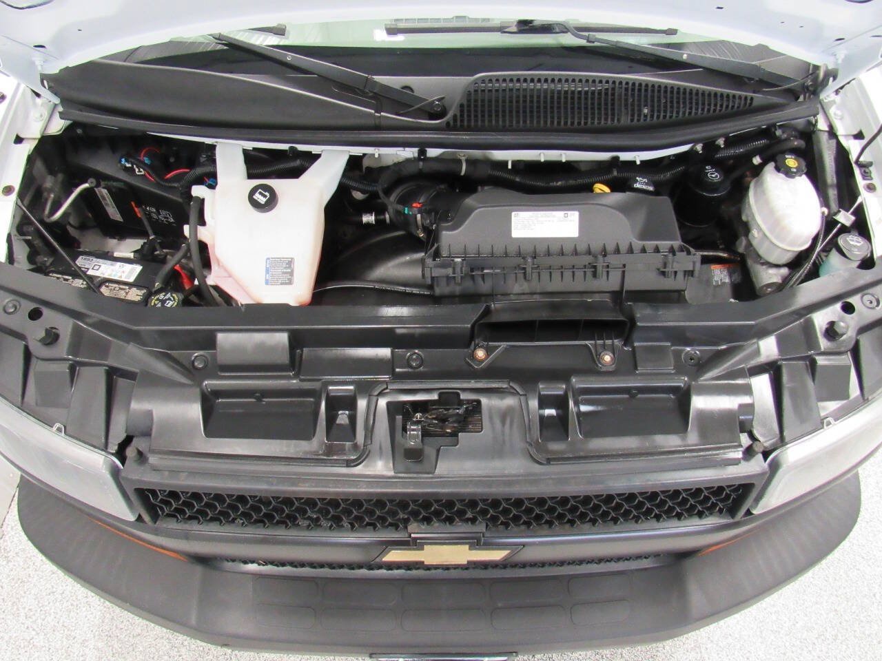 Used 2020 Chevrolet Express 2500 w/ Driver Convenience Package RWD image 28