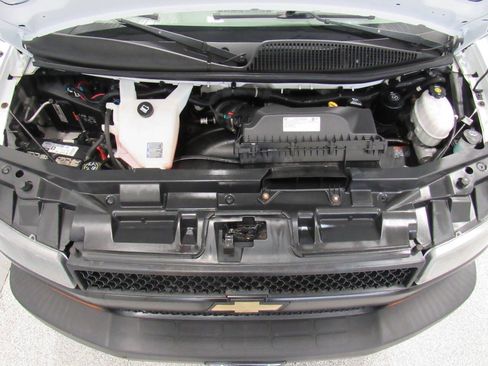 Used 2020 Chevrolet Express 2500 w/ Driver Convenience Package RWD image 28