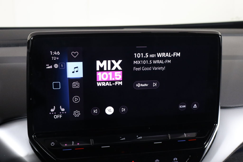 Used 2022 Volkswagen ID.4 Pro AWD/4WD image 27