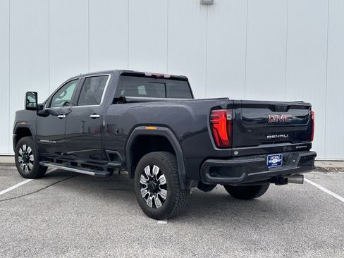 Used 2025 GMC Sierra 2500 Denali w/ Denali Reserve Package image 3