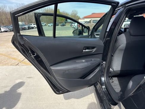 Used 2024 Toyota Corolla SE image 16