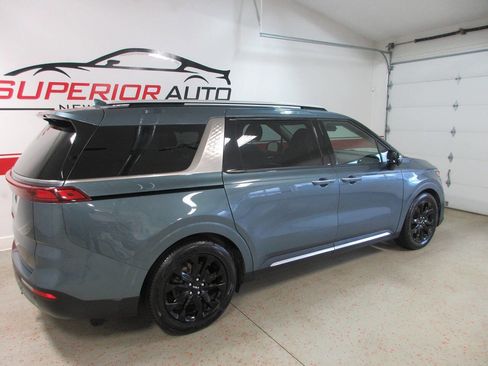 Used 2023 Kia Carnival SX Prestige image 5