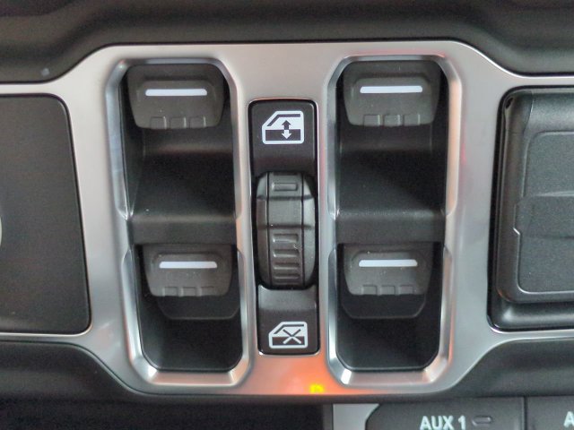 New 2027 Jeep Wrangler Unlimited Sahara AWD/4WD image 24