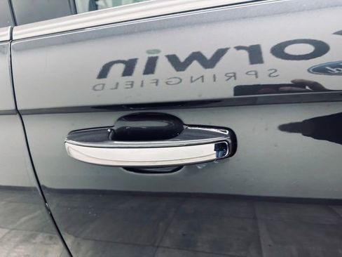 Used 2024 Ford Expedition Limited image 8