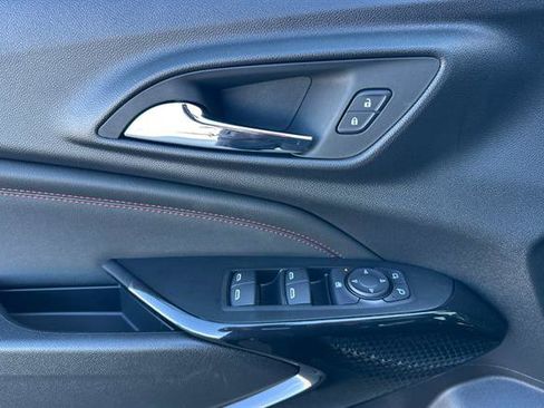 New 2026 Chevrolet Trax RS w/ Sunroof Package FWD image 11