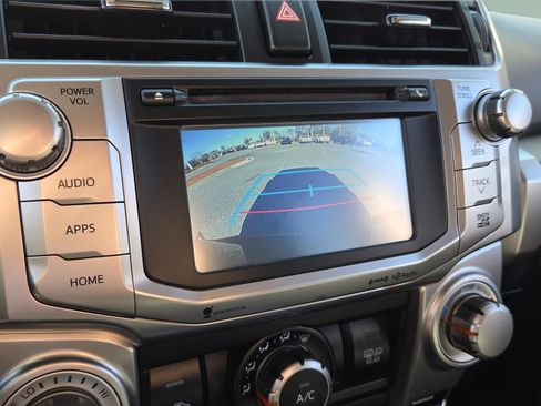 Used 2018 Toyota 4Runner SR5 image 19