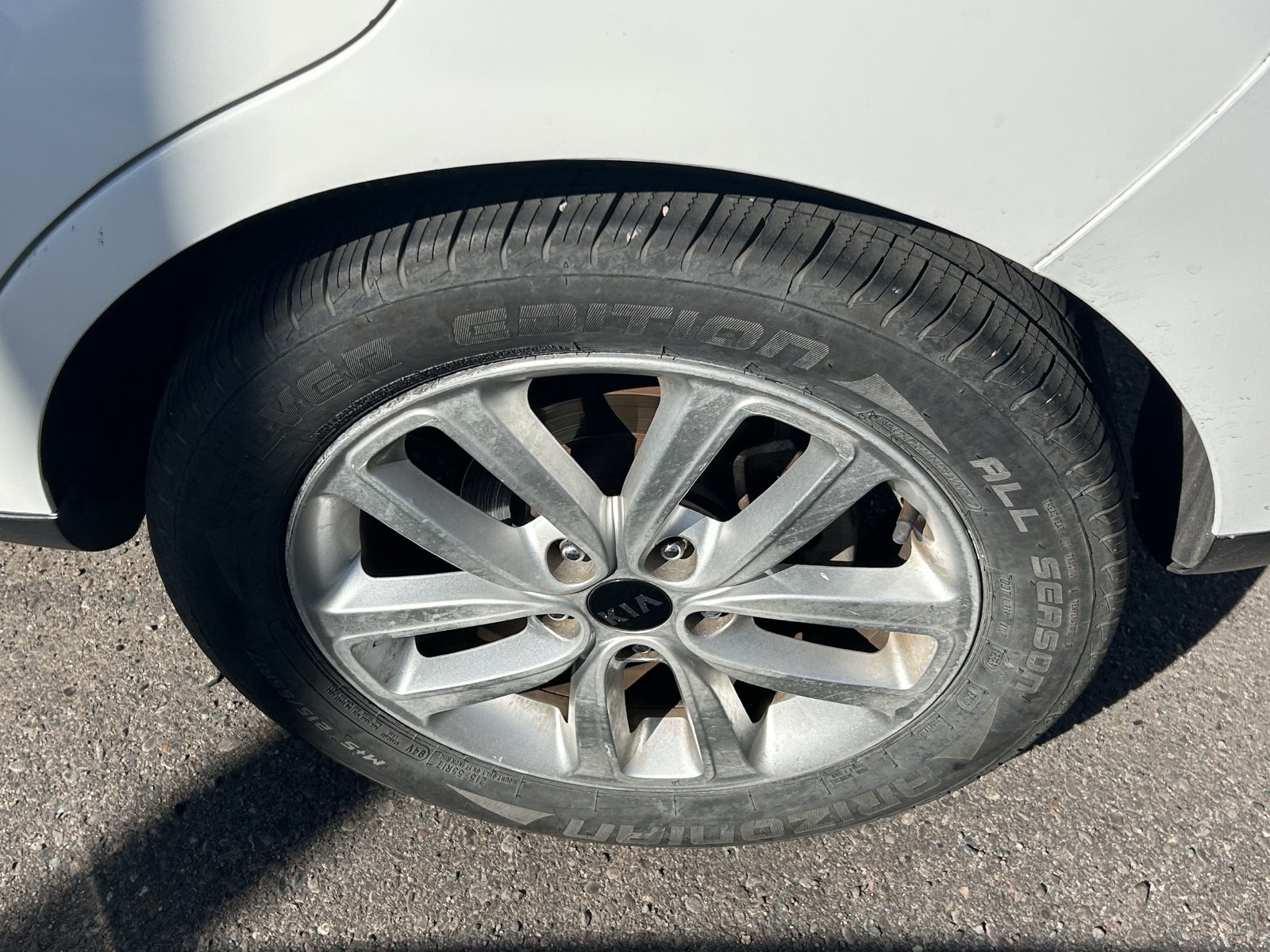 Used 2019 Kia Soul + FWD image 12
