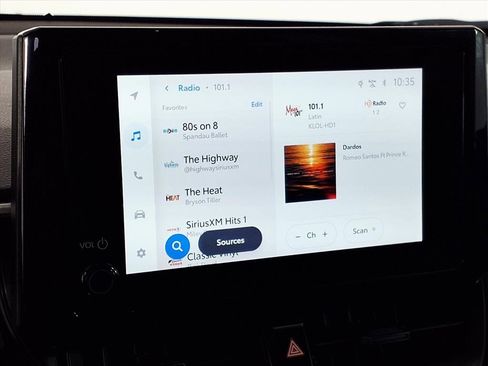 Used 2025 Toyota Corolla Cross SE image 22