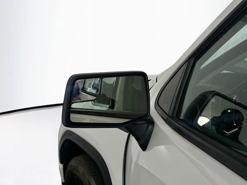 Used 2024 GMC Sierra 1500 Elevation image 16