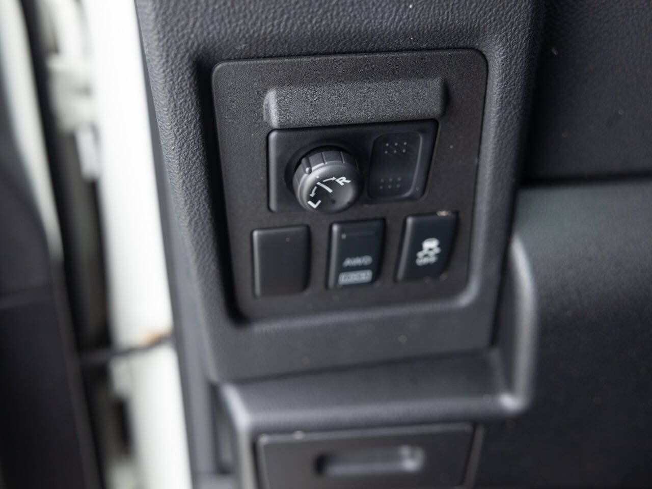 Used 2013 Nissan Rogue S w/ Special Edition Pkg AWD/4WD image 35