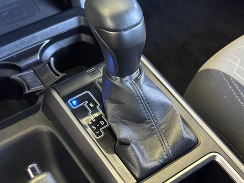 Used 2021 Toyota Tacoma TRD Off-Road image 20